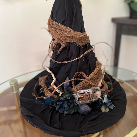 Witch Halloween costume cosplay handmade artist Jaqueline Cruz dark devil demon - Picture 8 of 16